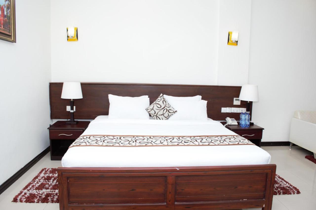 Hotel Blue Sapphire Dar-es-Salaam Eksteriør bilde