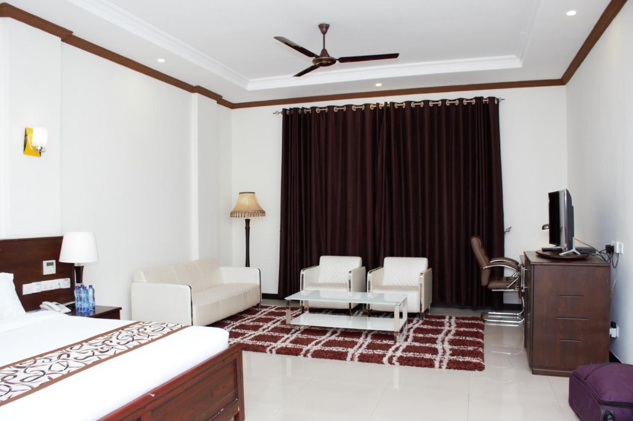 Hotel Blue Sapphire Dar-es-Salaam Eksteriør bilde