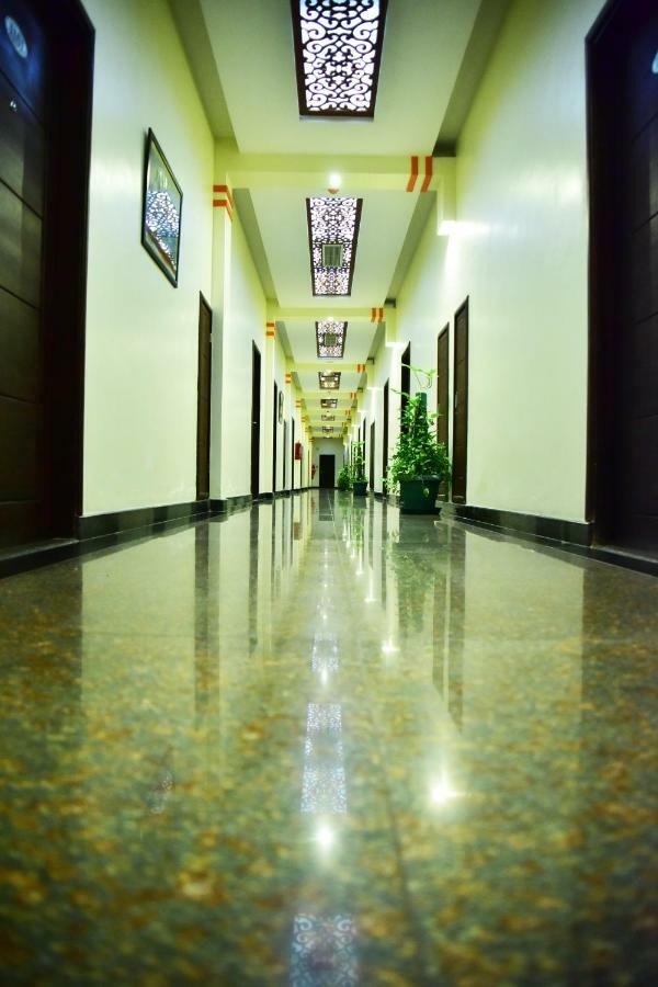 Hotel Blue Sapphire Dar-es-Salaam Eksteriør bilde